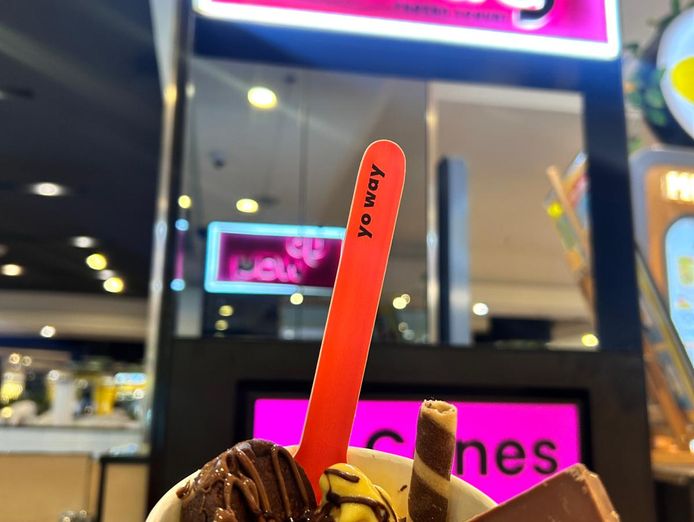 self-serve-frozen-yogurt-business-for-sale-westfield-parramatta-6