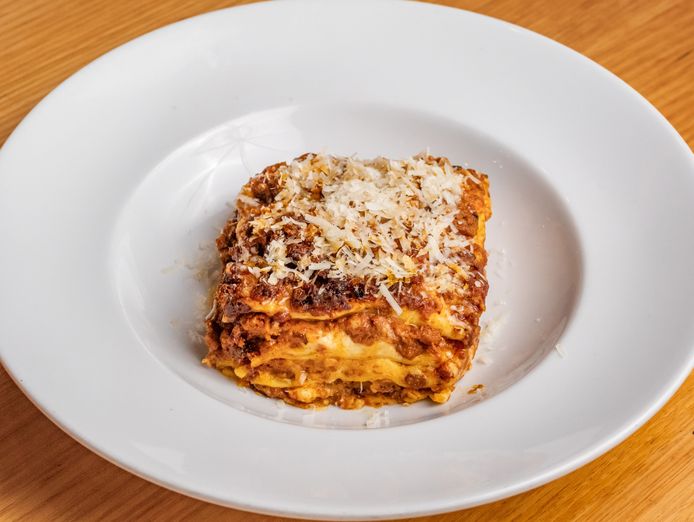 established-italian-restaurant-pizzeria-balmain-darling-street-2