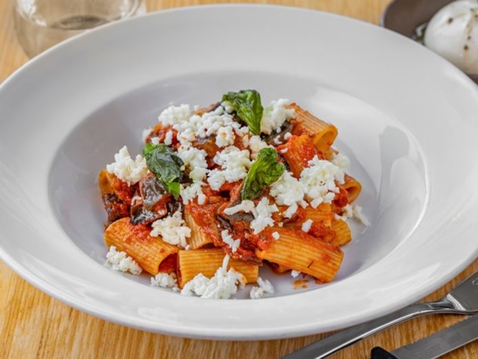 established-italian-restaurant-pizzeria-balmain-darling-street-3