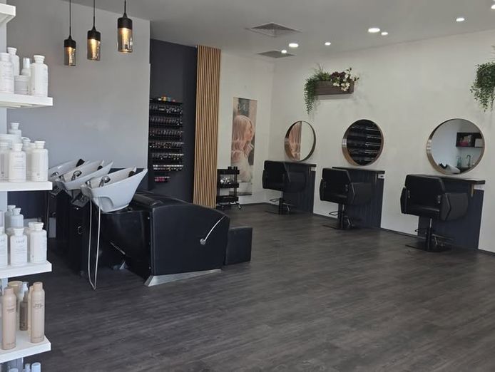 hair-beauty-established-hair-beauty-salon-0