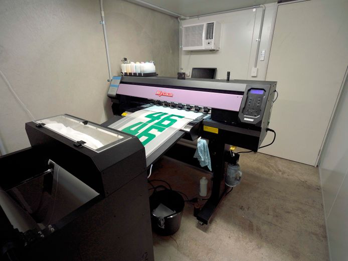 custom-apparel-merchandise-embroidery-and-garment-printing-business-6