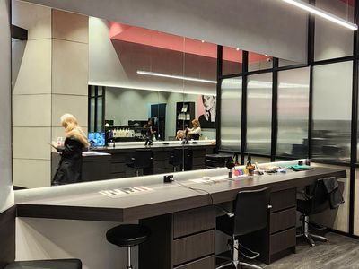 profitable-established-hair-salon-prime-south-yarra-location-2