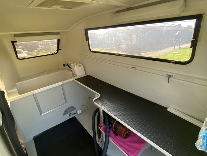 established-mobile-dog-grooming-business-for-sale-inventory-included-2