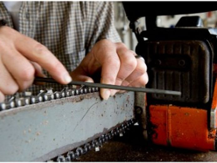 motor-vehicle-and-small-engine-mechanical-sales-and-service-center-kyneton-vic-2