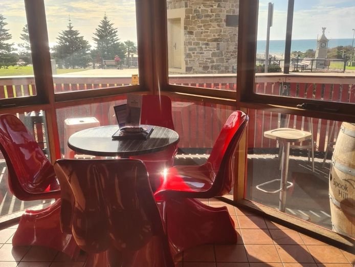 korked-lounge-bar-semaphore-leasehold-and-brand-sale-1
