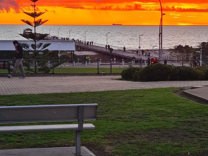 korked-lounge-bar-semaphore-leasehold-and-brand-sale-4