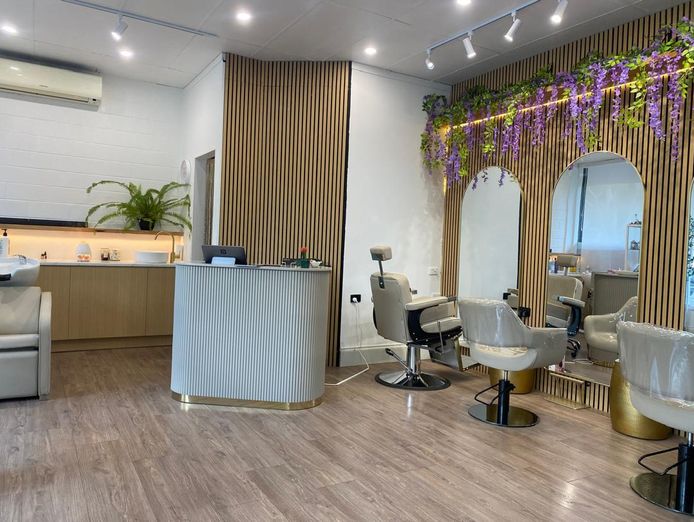 luxury-hair-barber-salon-turnkey-business-opportunity-5