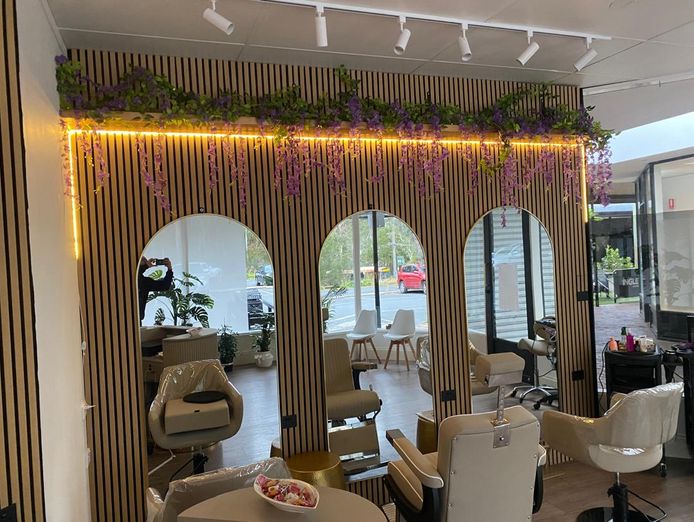 luxury-hair-barber-salon-turnkey-business-opportunity-3