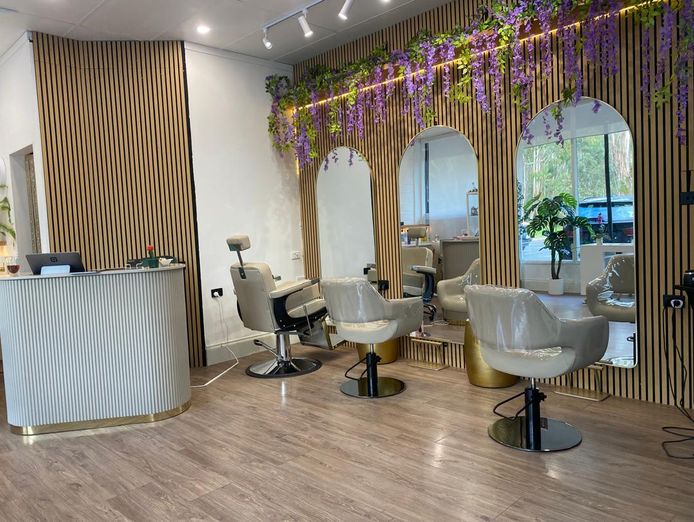 luxury-hair-barber-salon-turnkey-business-opportunity-0