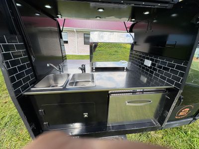 turnkey-mobile-cafe-brand-for-sale-byron-bay-4