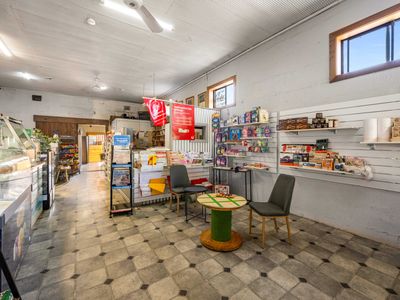 country-lifestyle-business-home-freehold-4