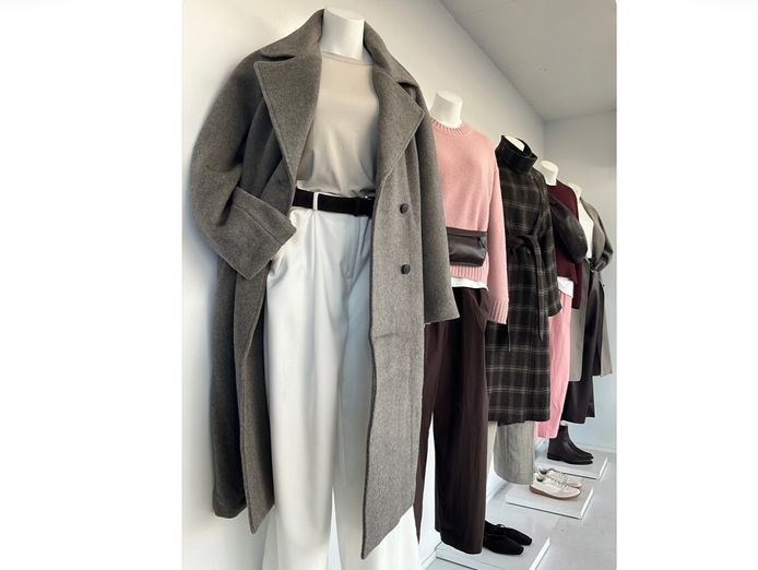 a-rare-opportunity-to-own-la-mode-first-time-ever-offered-for-sale-4
