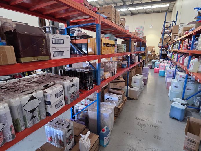 wholesale-distributor-packaging-cleaning-products-to-restaurants-commercial-2
