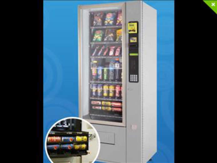 credit-card-vending-machine-business-ausbox-vending-caroline-springs-320-staff-5