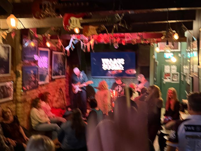 iconic-live-music-venue-2