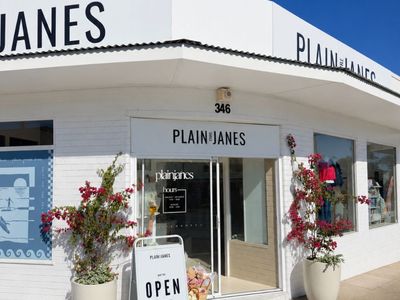 plain-janes-long-jetty-fashion-lifestyle-boutique-0
