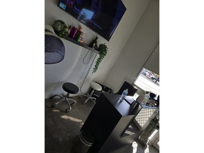 turnkey-hair-beauty-salon-for-sale-low-rent-long-term-lease-clearview-sa-4
