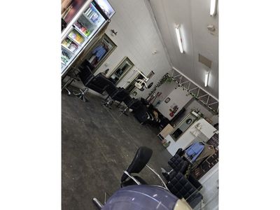 turnkey-hair-beauty-salon-for-sale-low-rent-long-term-lease-clearview-sa-0