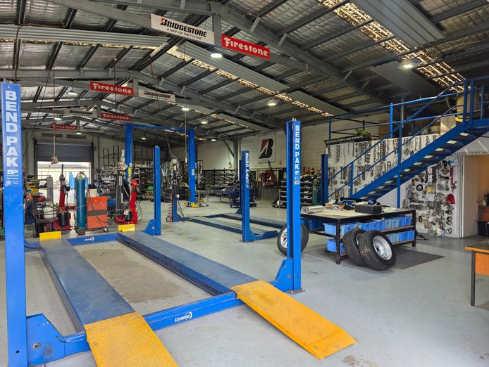lavington-tyres-and-exhaust-centre-2