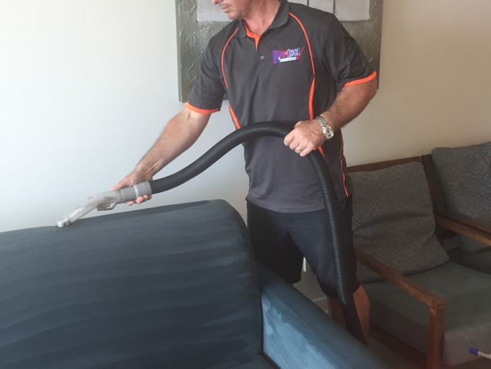 carpet-upholstery-air-conditioner-cleaning-business-whitsundays-qld-3