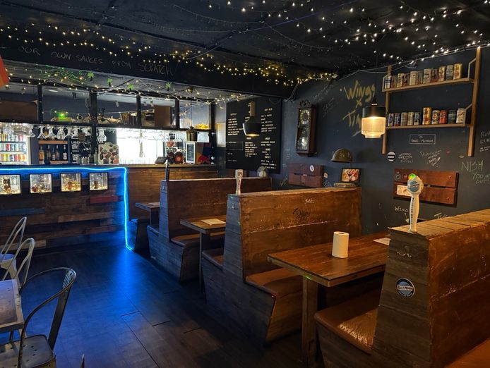american-dive-bar-themed-restaurant-prime-cbd-location-takings-15-000-p-w-2