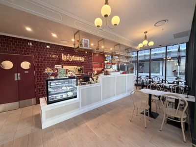 beautifully-fitted-waterfront-cafe-dessert-bar-portside-wharf-hamilton-4