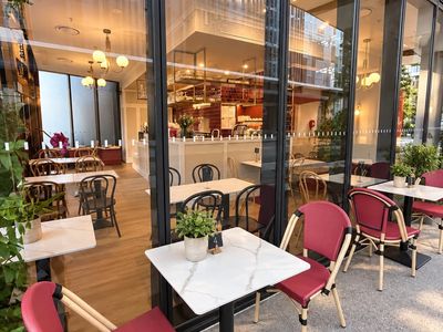 beautifully-fitted-waterfront-cafe-dessert-bar-portside-wharf-hamilton-8