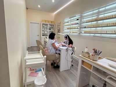 renovated-beauty-salon-fit-out-equipment-for-sale-burwood-1