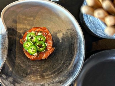 popular-asian-restaurant-and-bar-for-sale-mermaid-waters-1
