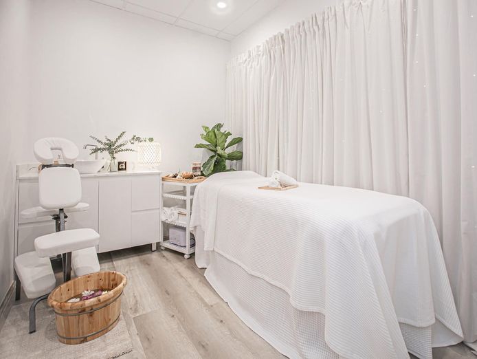 beauty-clinic-fitout-for-sale-cabramatta-3-treatment-rooms-ready-to-occupy-5
