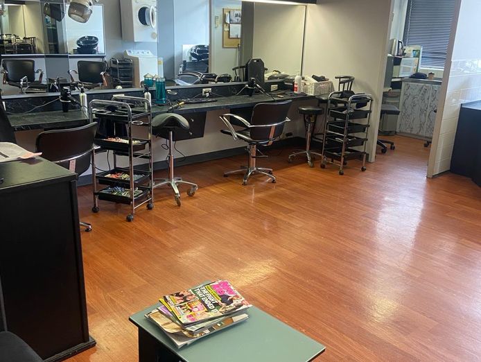 established-hair-salon-for-sale-at-macquarie-shops-3
