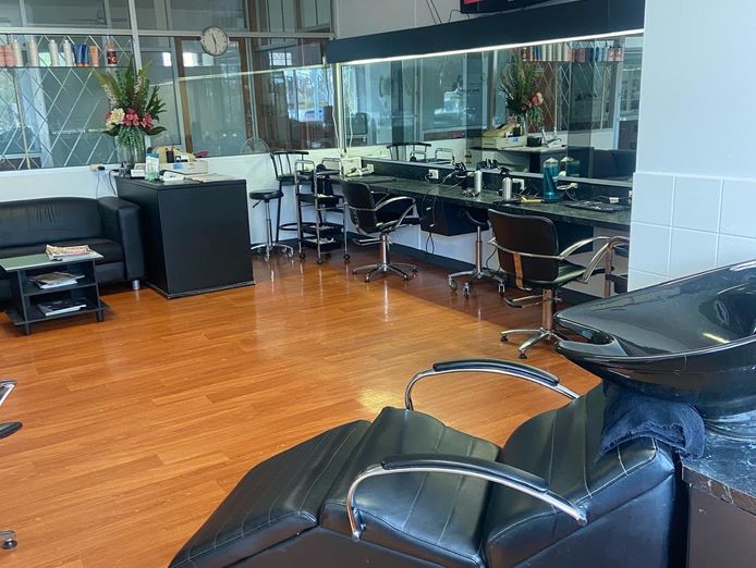 established-hair-salon-for-sale-at-macquarie-shops-2