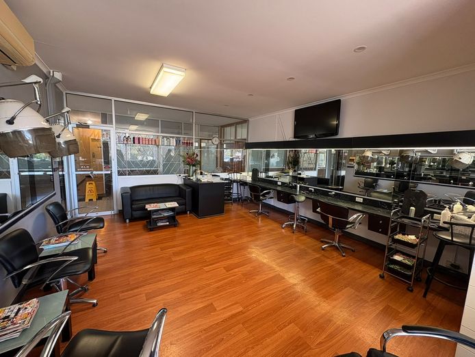 established-hair-salon-for-sale-at-macquarie-shops-1