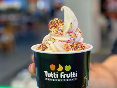 tutti-frutti-franchise-opportunity-site-location-secured-westfield-southland-8