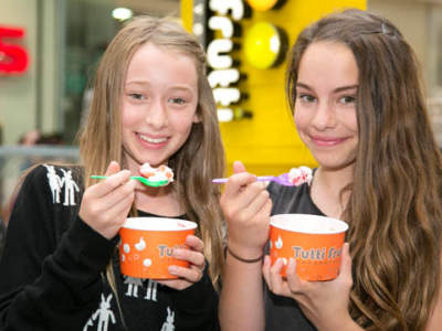 famous-frozen-yogurt-bar-franchise-victoria-gardens-shopping-centre-8