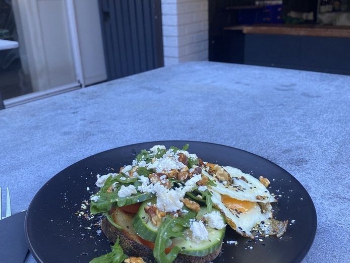established-licensed-cafe-bar-short-trading-hours-ettalong-beach-2