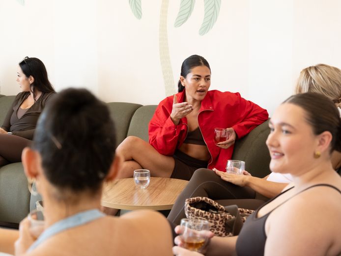 wellness-bathhouse-facilities-with-yoga-studio-beauty-treatment-rooms-1