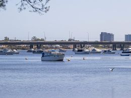 Dental practice in affluent riverside corridor just south of Perth 