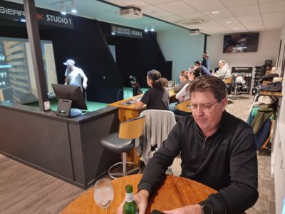 narrabri-indoor-golf-pro-shop-narrabri-golf-club-nsw-7