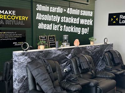 premium-recivery-and-wellness-studio-6
