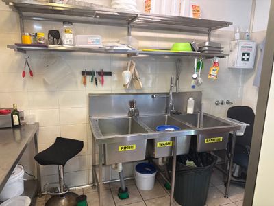 sale-of-laziz-kebab-business-in-goodna-9