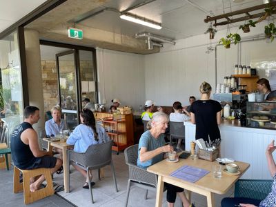 northern-beaches-cafe-long-lease-indoor-outdoor-seating-0