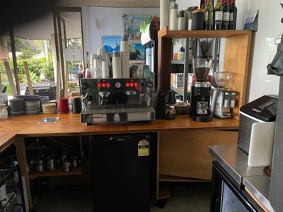 northern-beaches-cafe-long-lease-indoor-outdoor-seating-2