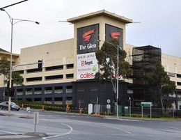 The Glen Shopping Centre - Ferguson Plarre’s Bakehouse.